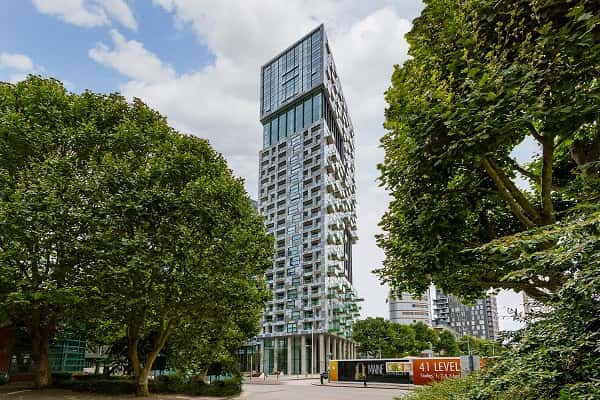 Lincoln Plaza in Canary Wharf